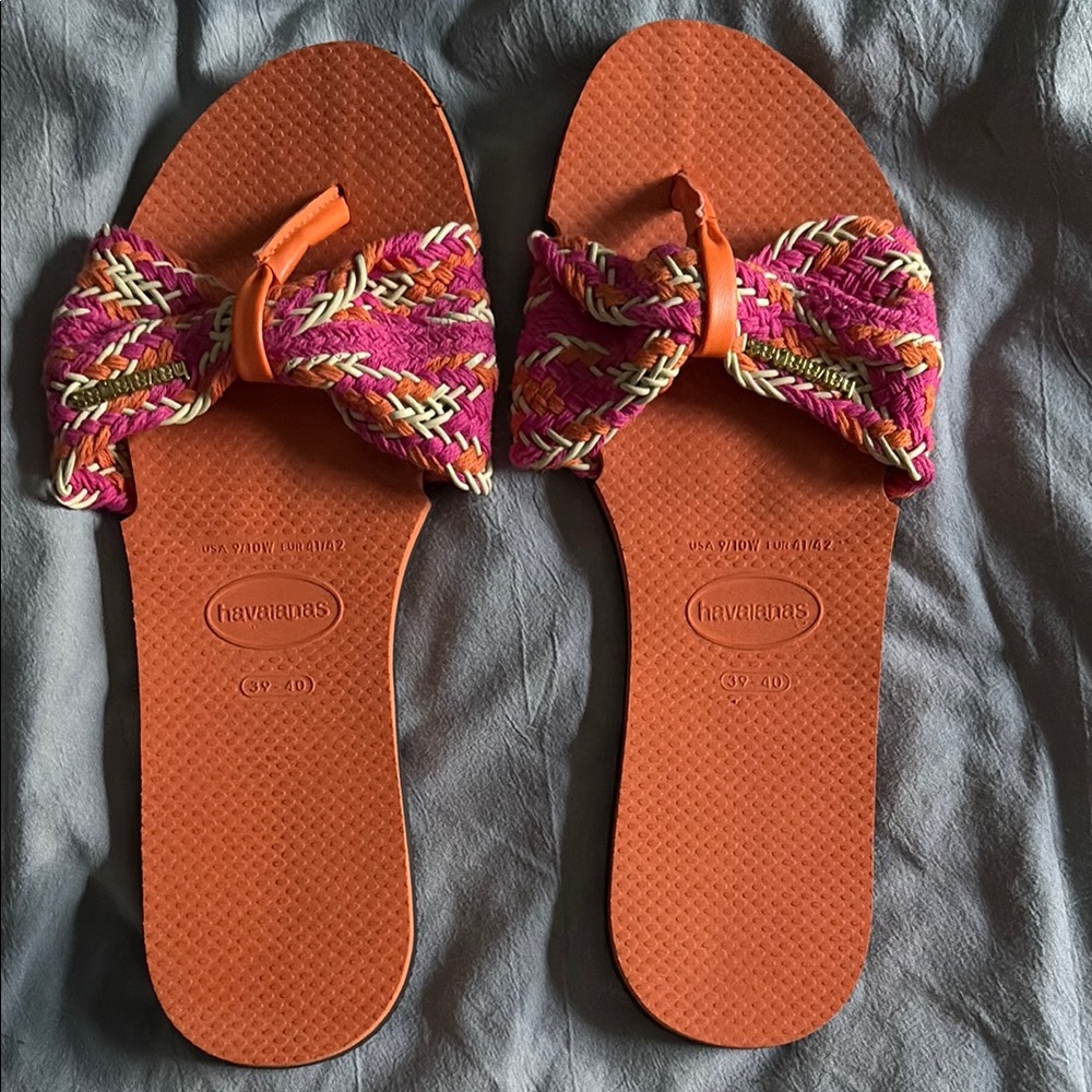 Havaianas Pink and Orange Slide Sandals with Bow